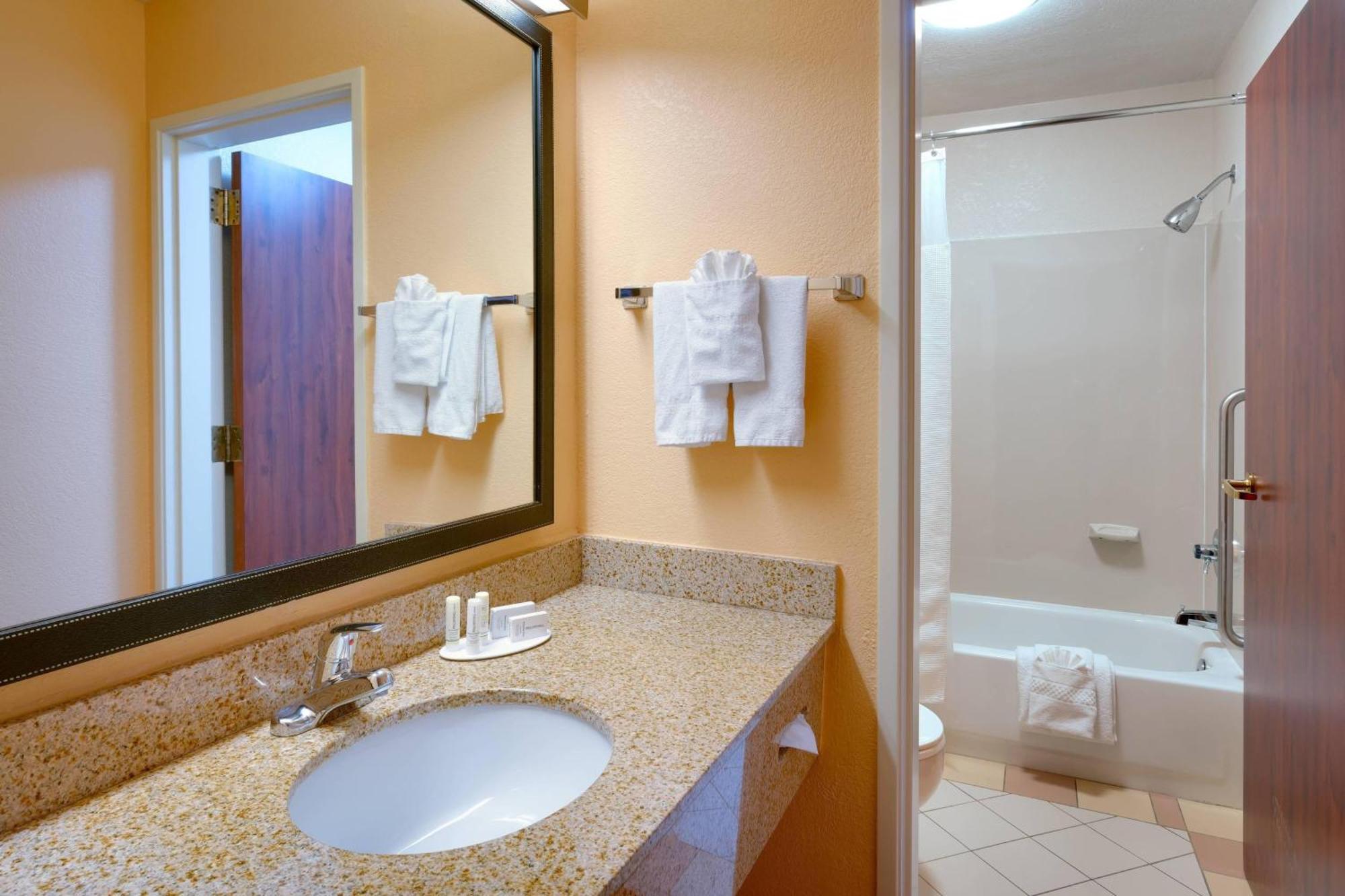 Fairfield Inn By Marriott Provo Dış mekan fotoğraf